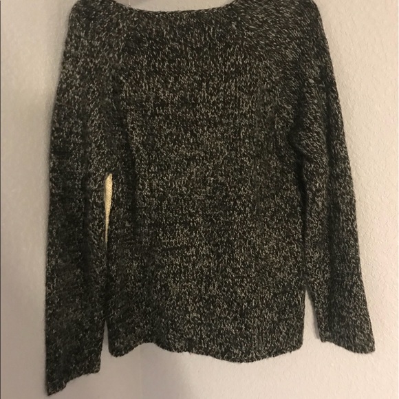 Forever 21 oversized soft heart sweater - Picture 2 of 3